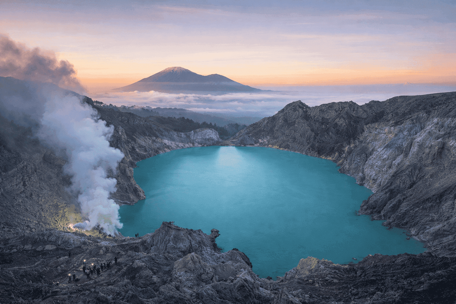 Kawah Ijen (Blue Fire)